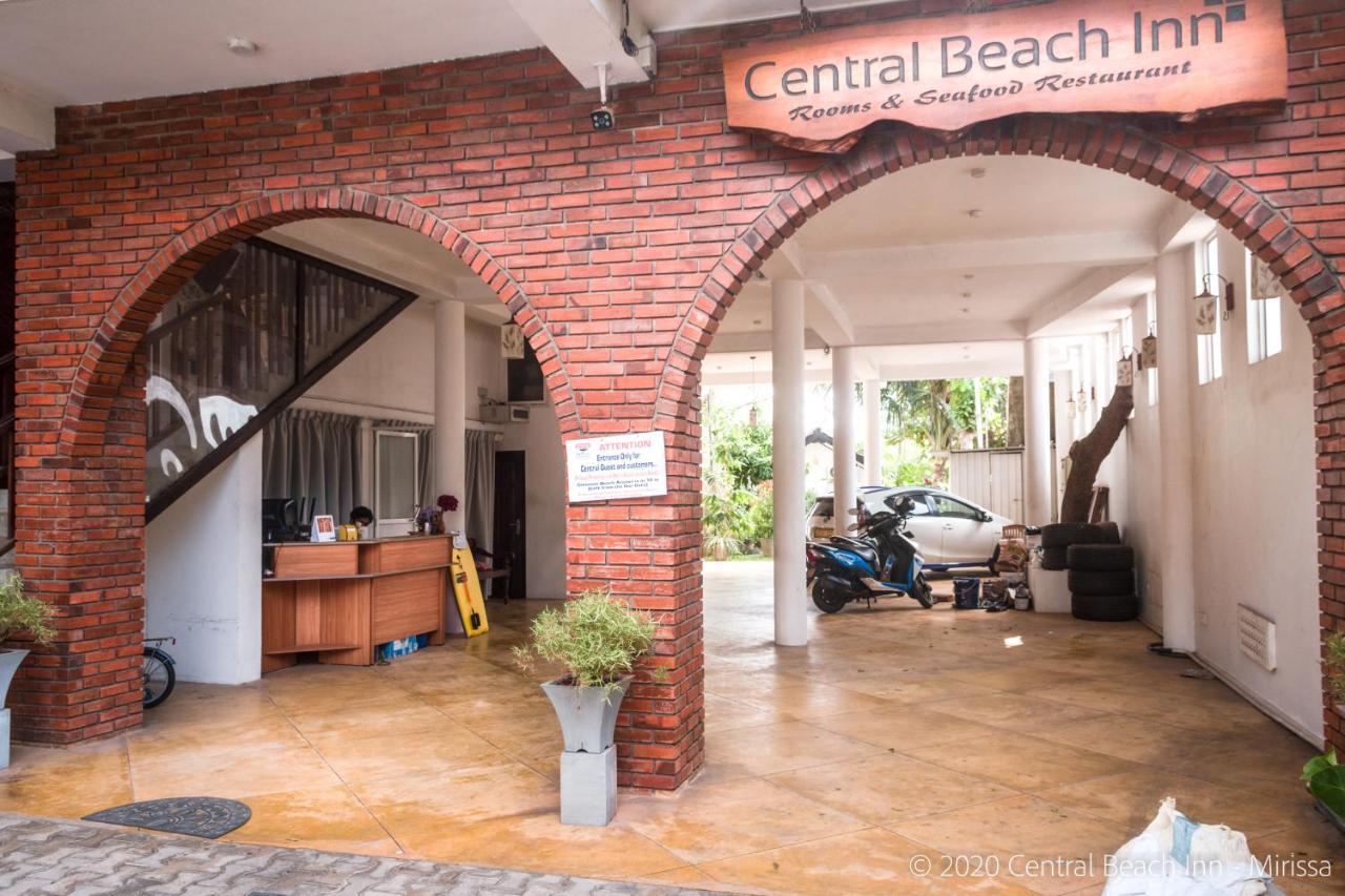 Central Beach Inn Mirissa Exterior photo